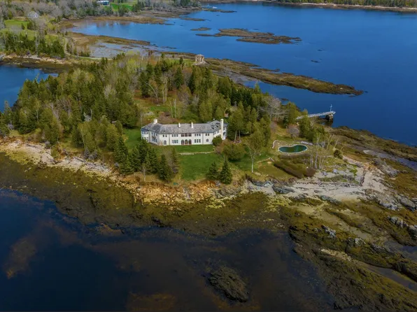 399 Hermit's Point Road, Islesboro, ME 04848