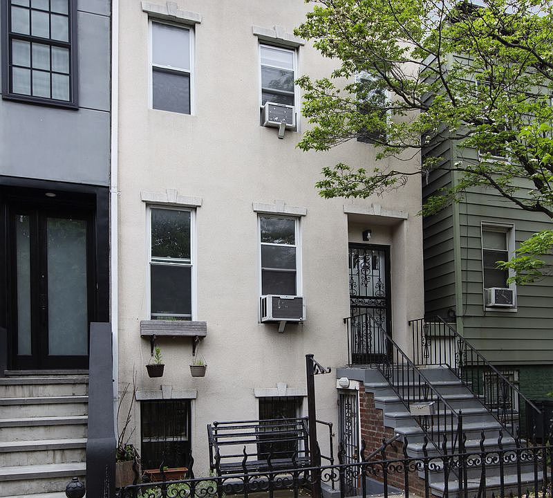 1st image of 211 14th St