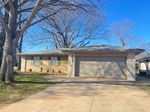 2107 E Mimosa St