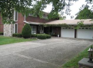 3511 Drift Ct, Bethlehem, PA 18020