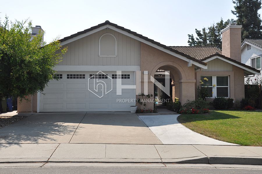 1st image of 42644 Scofield Dr