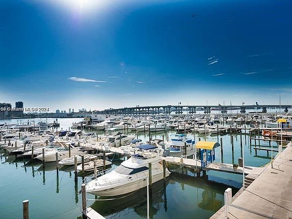 5th image of 1717 N Bayshore Dr #A-2041