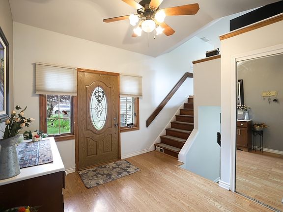 3rd image of 505 N Stephen Dr