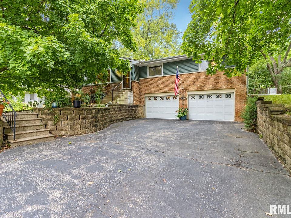 1st image of 3931 N Brookside Dr