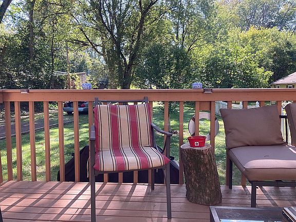 1st flr. unit backyard deck