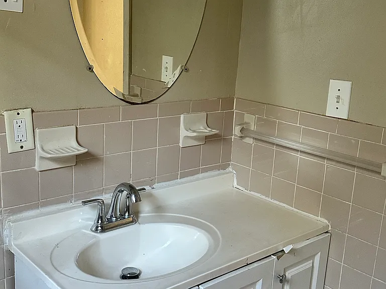 50 Boyden Pkwy #2 — Photo 2