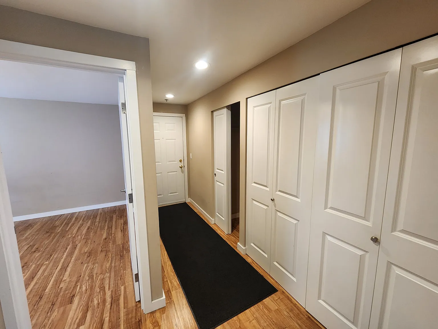1 bed, 670 sqft, $1,600 — Photo 3
