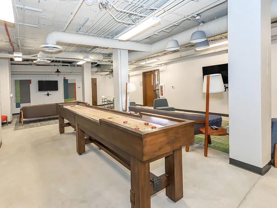 Shuffleboard table
