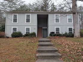 366 Genesis Cir, Black Mountain, NC