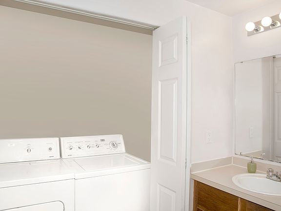 5th image of 13248 135th Ave NE #B11