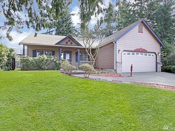 2nd image of 11311 211th Avenue Ct E