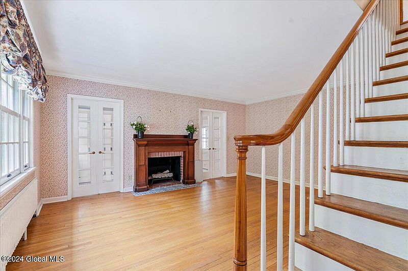 5th image of 38 Loudon Parkway