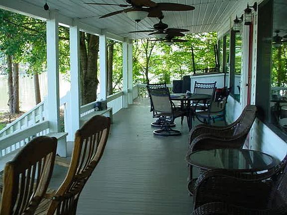 3rd image of 507 Morning Glory Dr