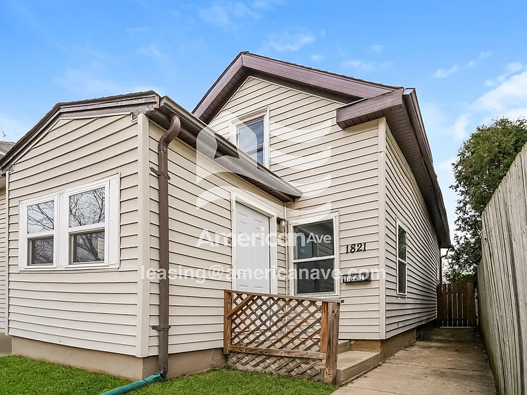 991606_002_front_view_2.jpg