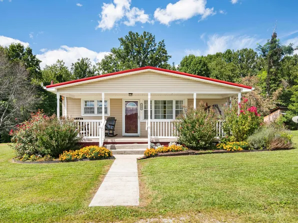 1303 Lynwood Ave, Pearisburg, VA 24134