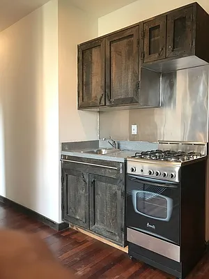 Rented by REAL New York | media 17