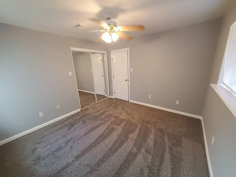 5016 Avenue F — Photo 4