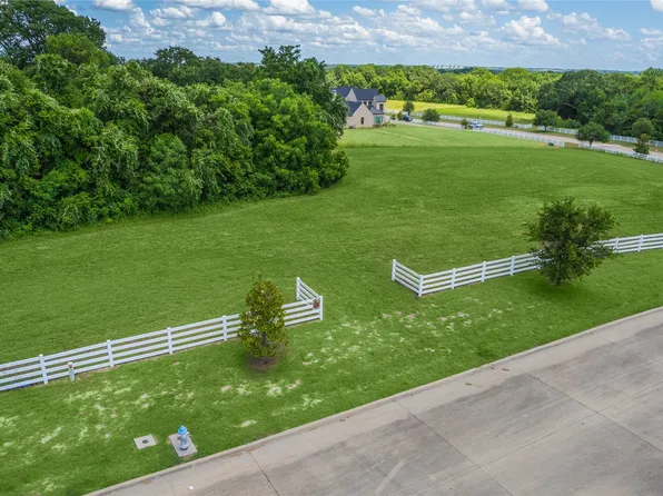 636 E Berkeley Cir, Sunnyvale, TX 75182