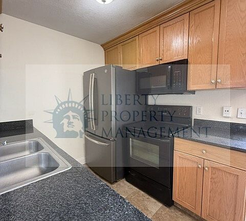 5th image of 1819 S Cherokee Ln APT 71