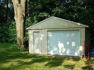 5th image of 7813 Julie Dr