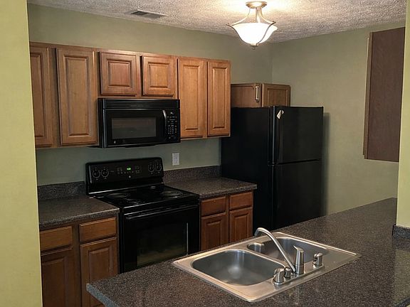 3rd image of 8356 Carlington Ln #8356