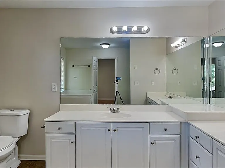 500 Cottonwood Close — Photo 10