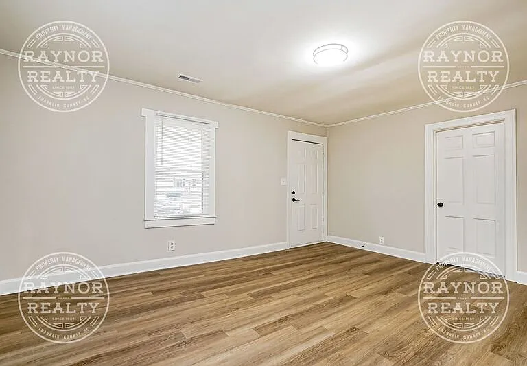515 Dale St SW — Photo 7