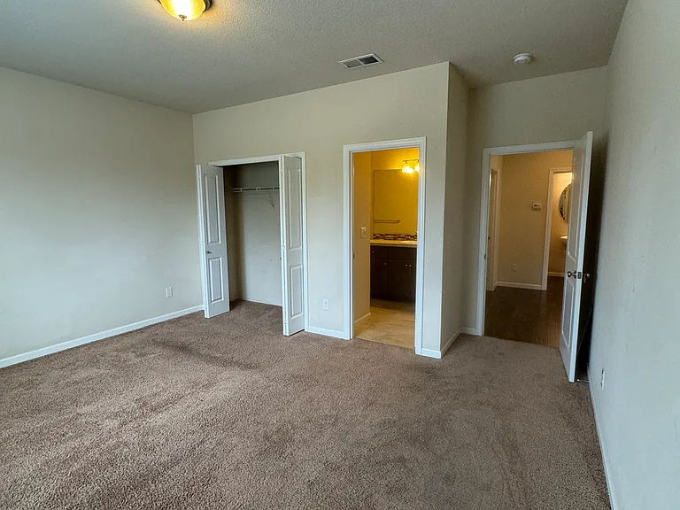 17531 SE Pinnacles St — Photo 13