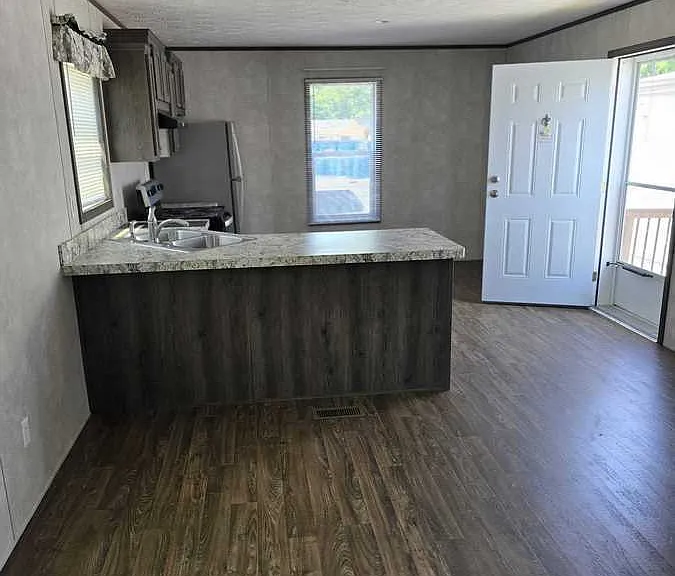 993 Michigan Ave E #8G — Photo 17