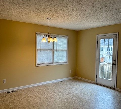3rd image of 525 Northwynd Cir