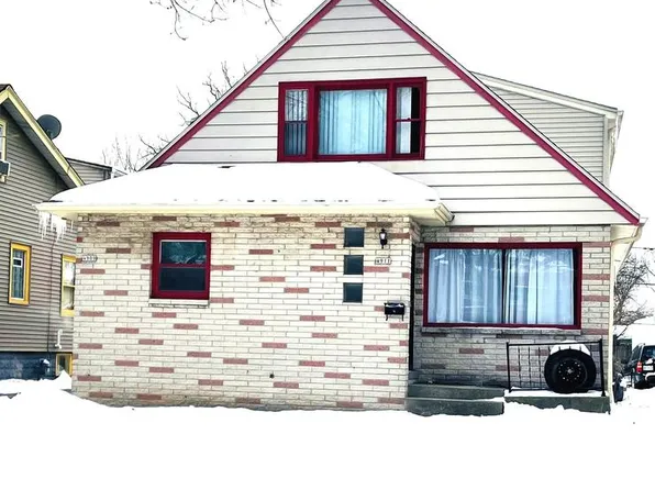 4909 N 50th St #4911, Milwaukee, WI 53218