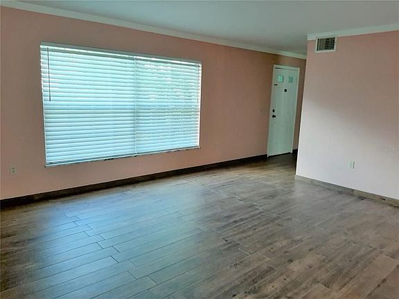 5th image of 2430 Falcon Ln