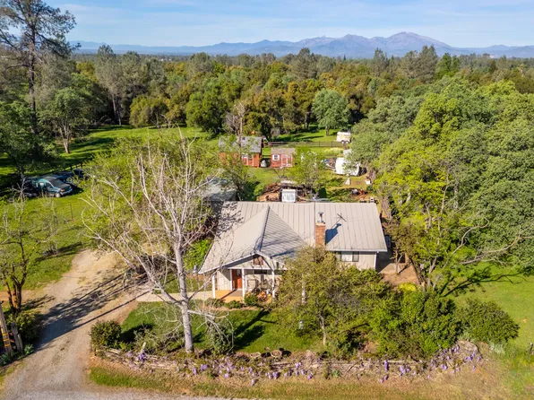 9038 Stillwater Rd, Redding, CA 96002