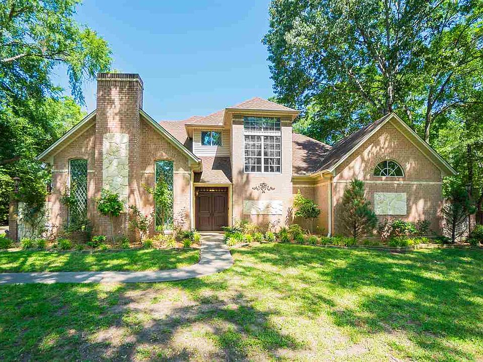 1st image of 502 Woodway Ct