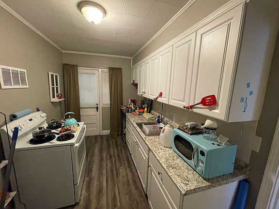 5th image of 610 Watauga St #11