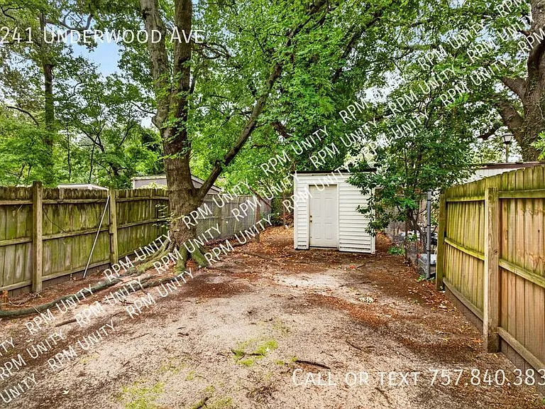 1241 Underwood Ave — Photo 20