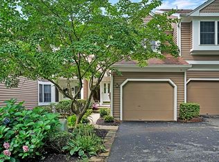 3 Pembrook Ln, Bedminster, NJ 07921