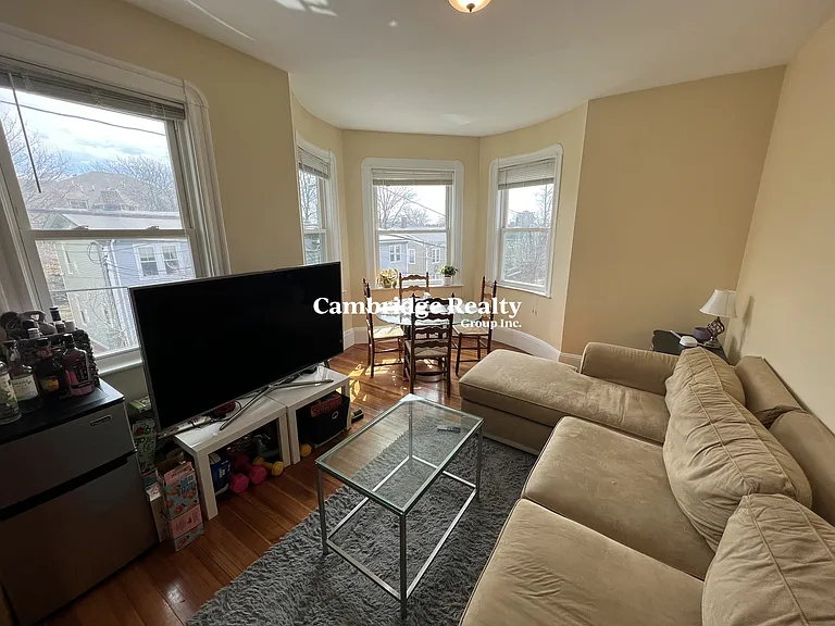 48-50 Lowell St #2T — Photo 17
