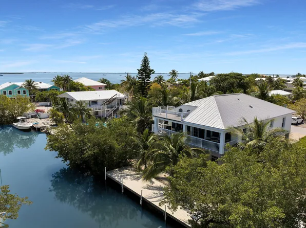 27415 Barbuda Ln, Ramrod Key, FL 33042