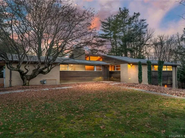1089 North Main Street, West Hartford, CT 06117