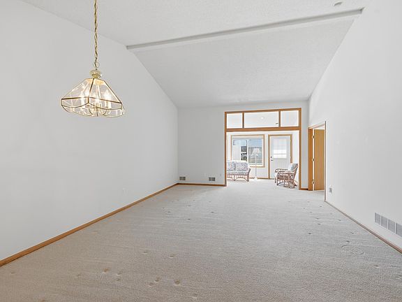 5th image of 14516 Eureka Ct