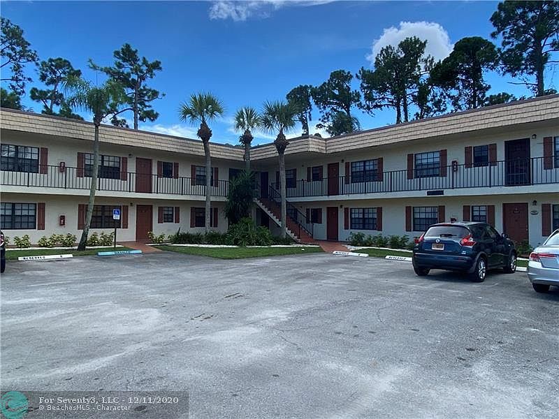 1st image of 4283 Oak Terrace Dr #4283