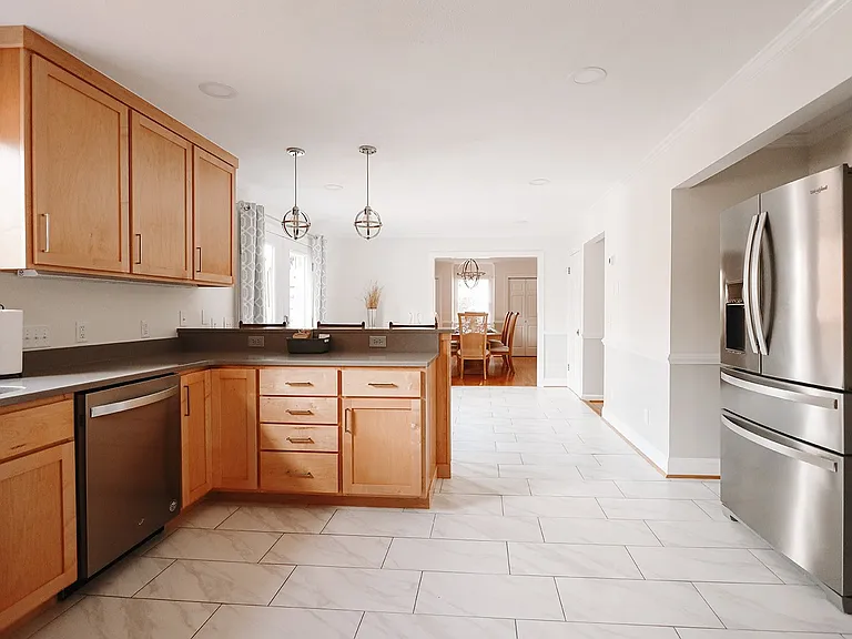 589 Moore Rd #B — Photo 9