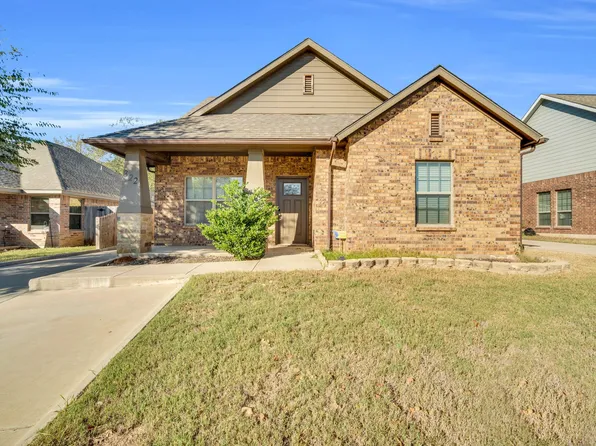 322 S Watson St, Alvarado, TX 76009