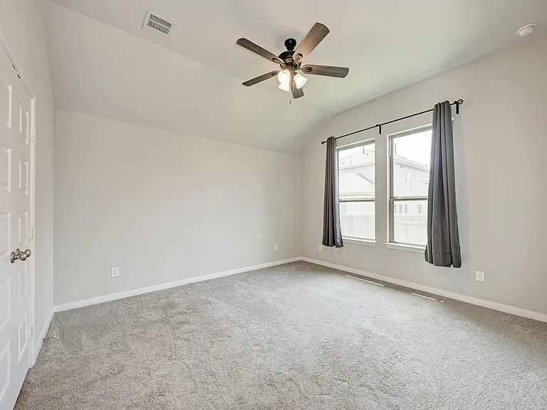 144 Danielson St — Photo 13