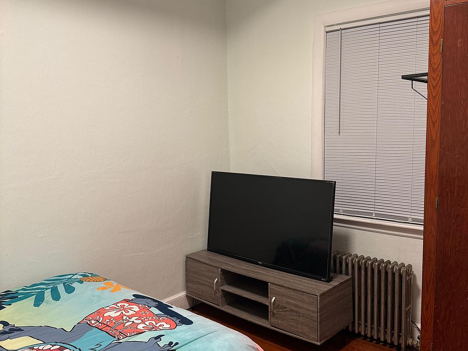 1st image of 103 Essex St #2