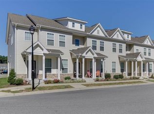 2011 Chartwell Dr, Newport News, VA 23608