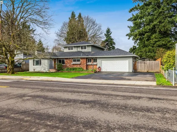 803 N Elliott Rd, Newberg, OR 97132