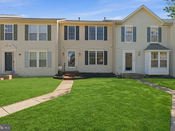 17455 Kagera Dr, Dumfries, VA 22025