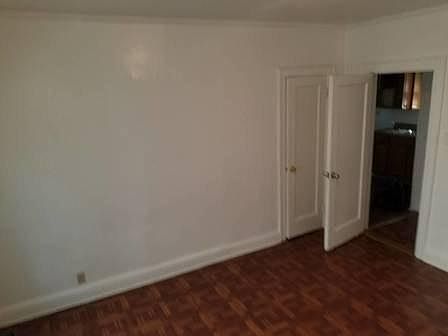 4th image of 109-50 215th St